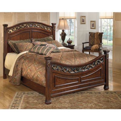Leahlyn Panel Bed