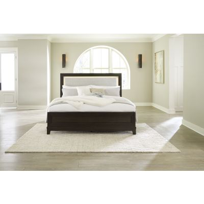 Neymorton 3 Piece Upholstered Panel Bed