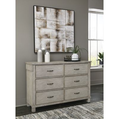 Hollentown Dresser